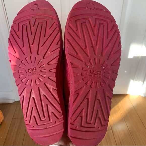 UGG Bailey Bow Boots Pink Snakeskin - Picture 9 of 12